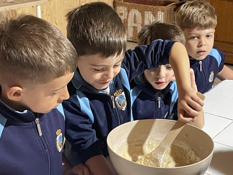 Los alumnos de 5 años visitan la Granja El Álamo